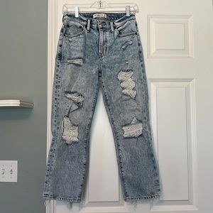 Abercrombie & Fitch Boyfriend Mid Rise Jeans